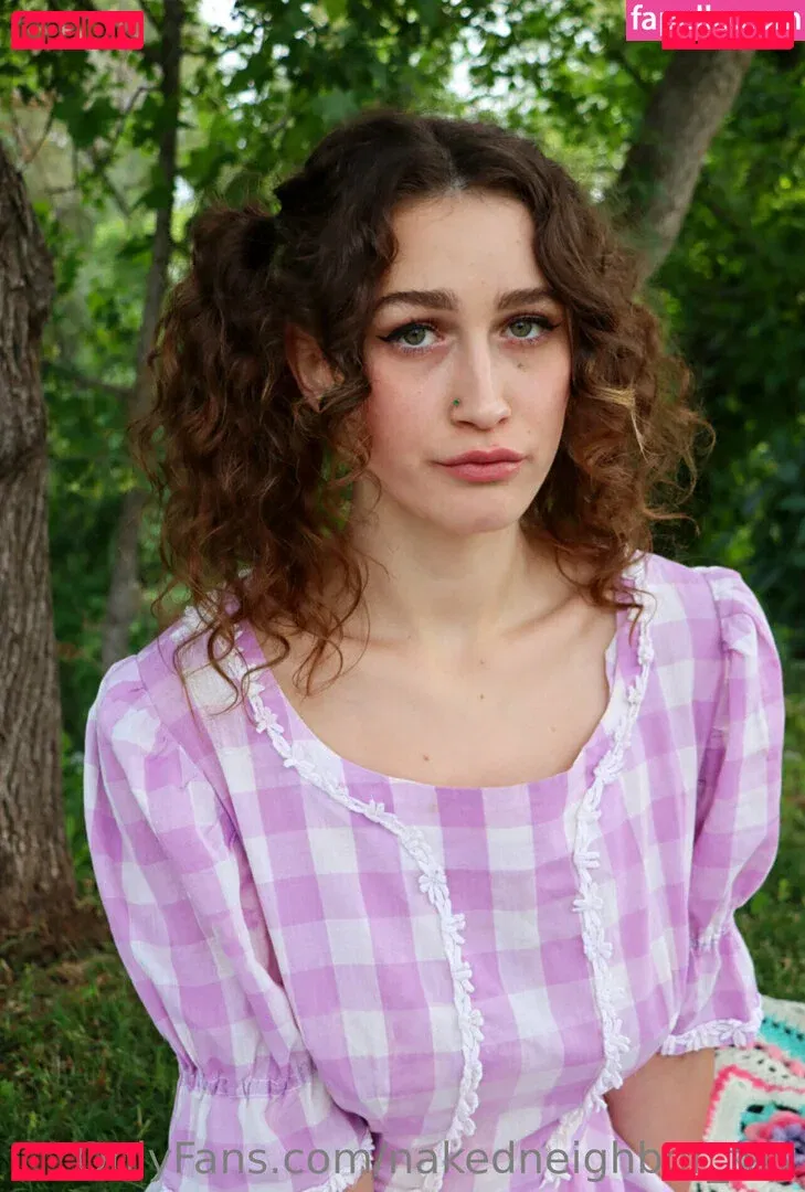 nerdyneighbor_tay Onlyfans Photo Gallery 