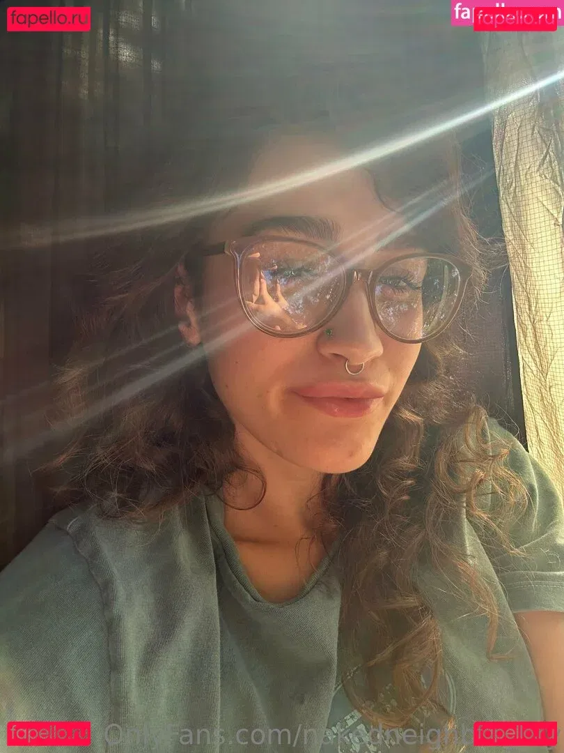 nerdyneighbor_tay Onlyfans Photo Gallery 