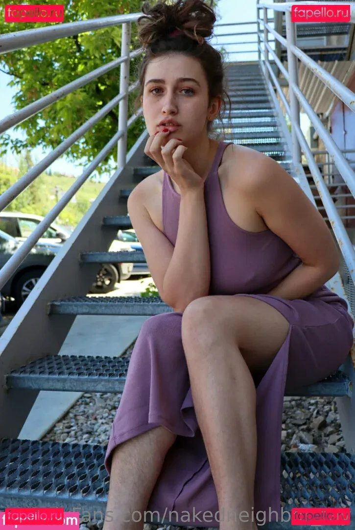 nerdyneighbor_tay Onlyfans Photo Gallery 