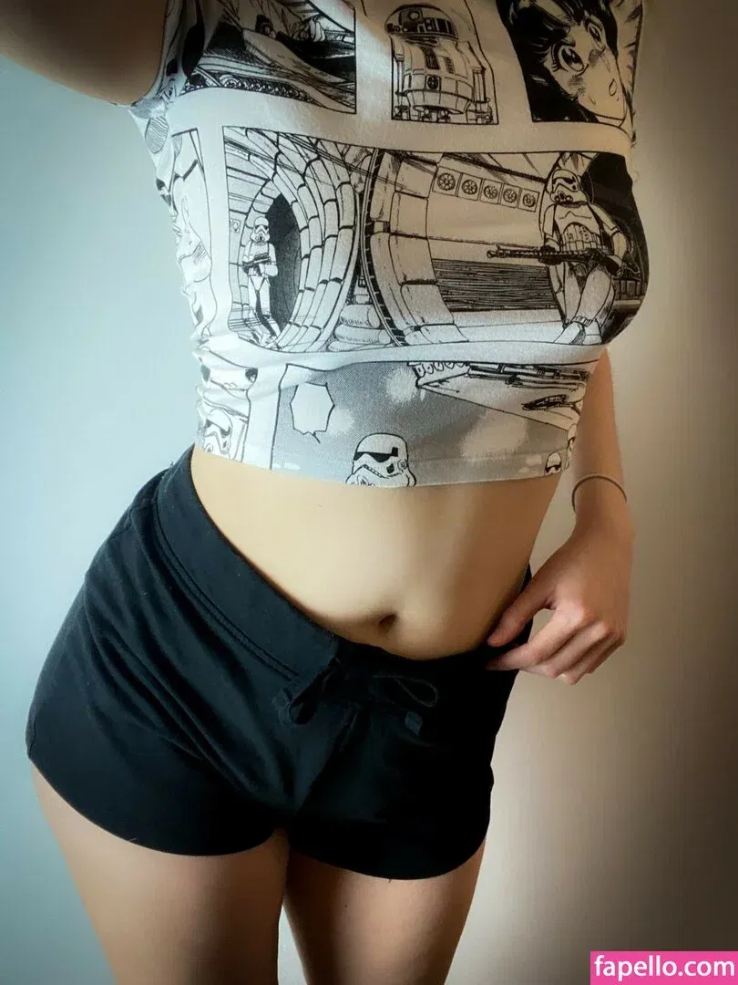 Kyra Wild Onlyfans Photo Gallery 