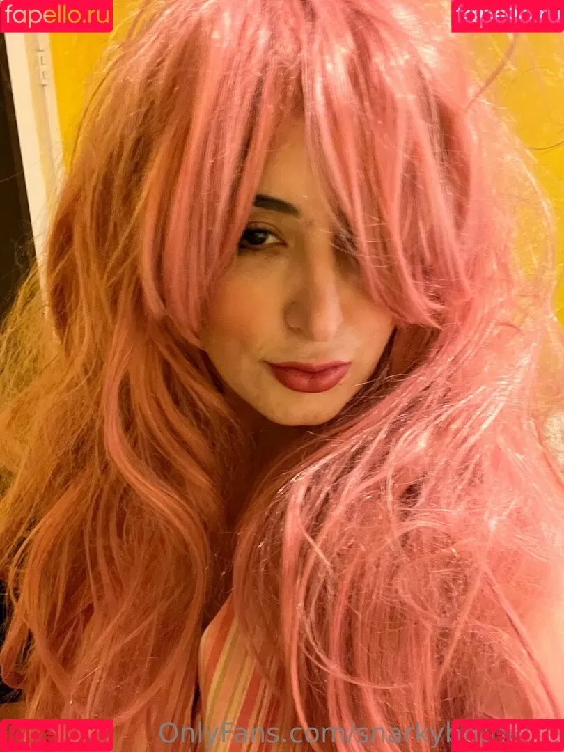snarkybrunette Onlyfans Photo Gallery 