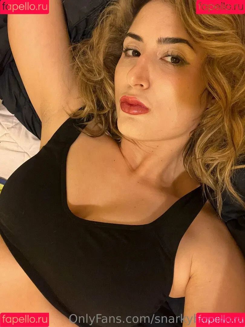 snarkybrunette Onlyfans Photo Gallery 