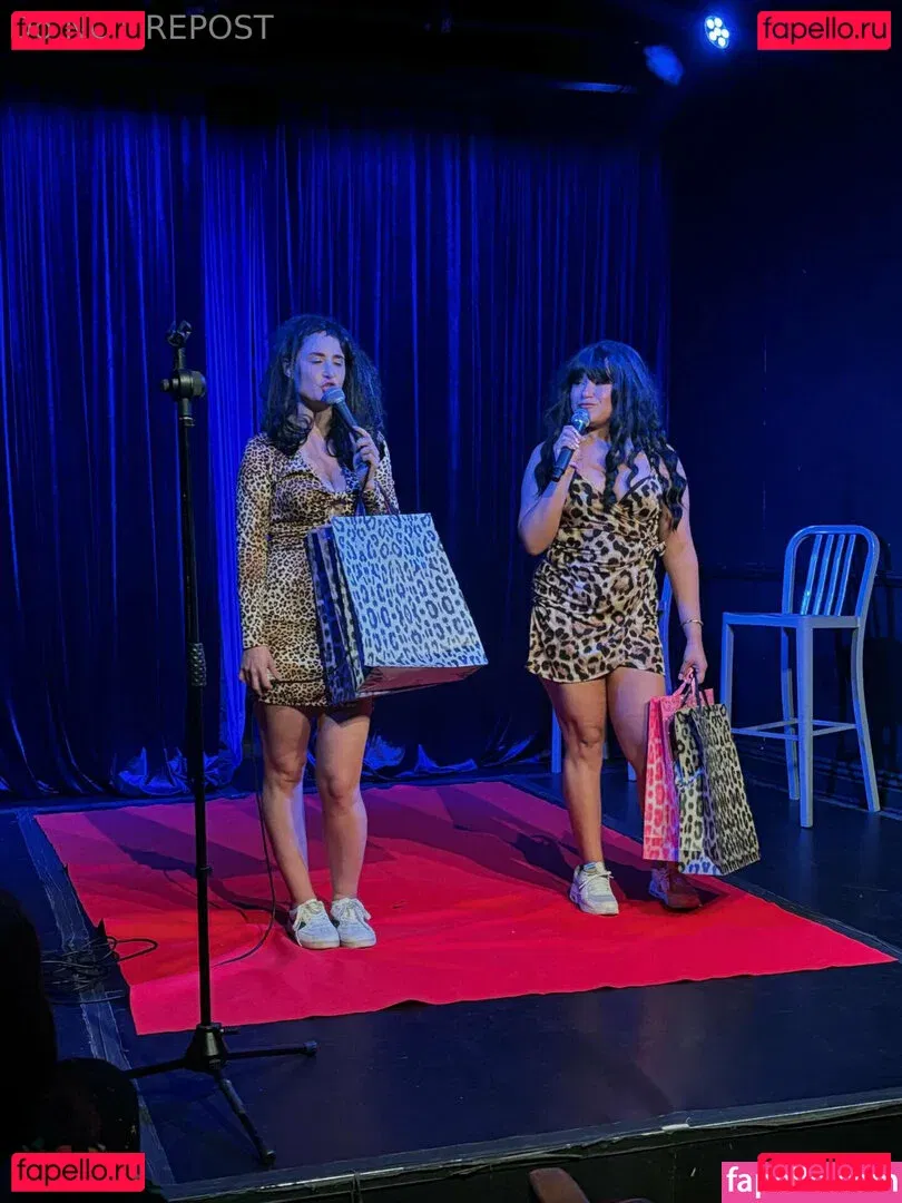 snarkybrunette Onlyfans Photo Gallery 