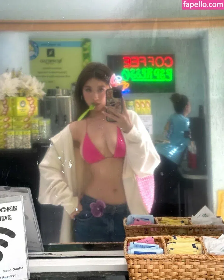 Pepperanyi Onlyfans Photo Gallery 