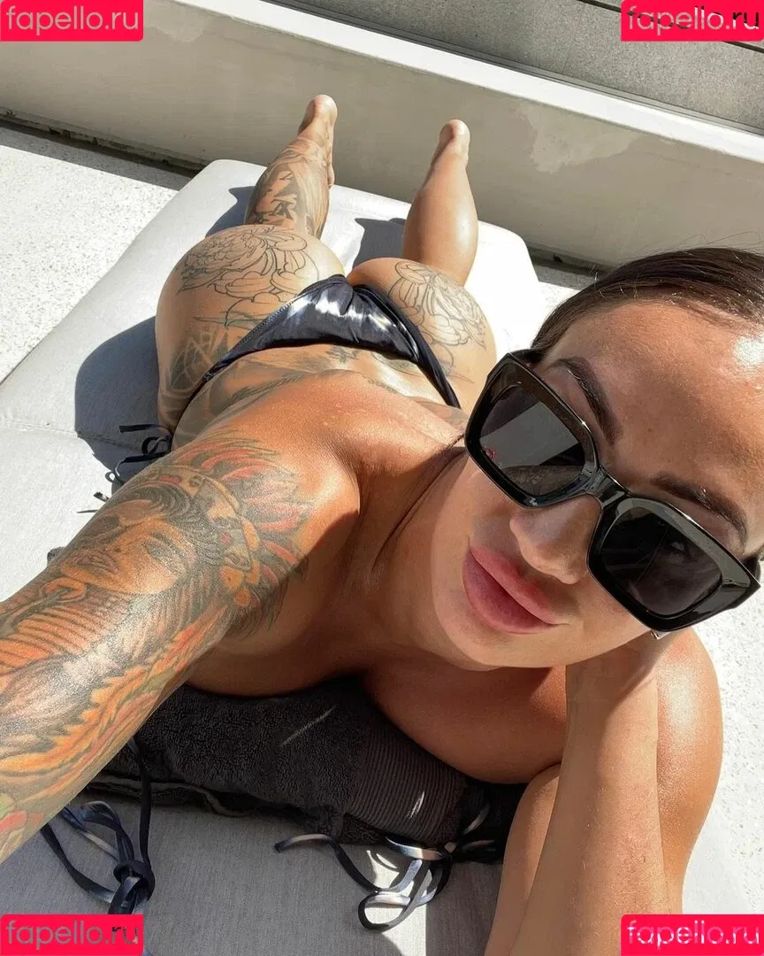 Hayley Vernon Onlyfans Photo Gallery 
