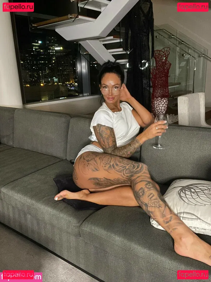 Hayley Vernon Onlyfans Photo Gallery 