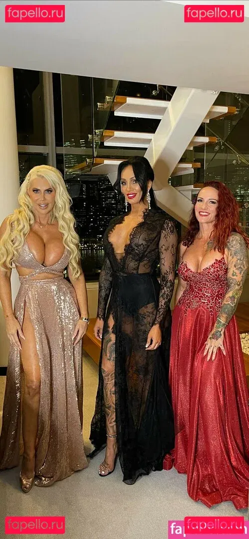 Hayley Vernon Onlyfans Photo Gallery 