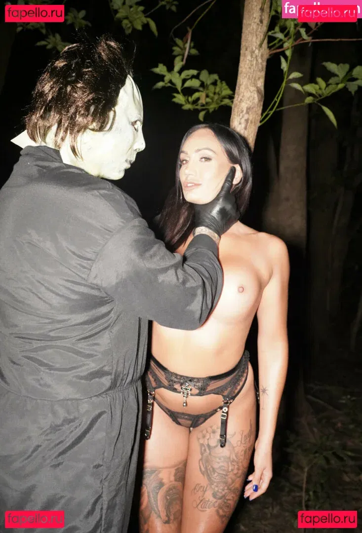 Hayley Vernon Onlyfans Photo Gallery 