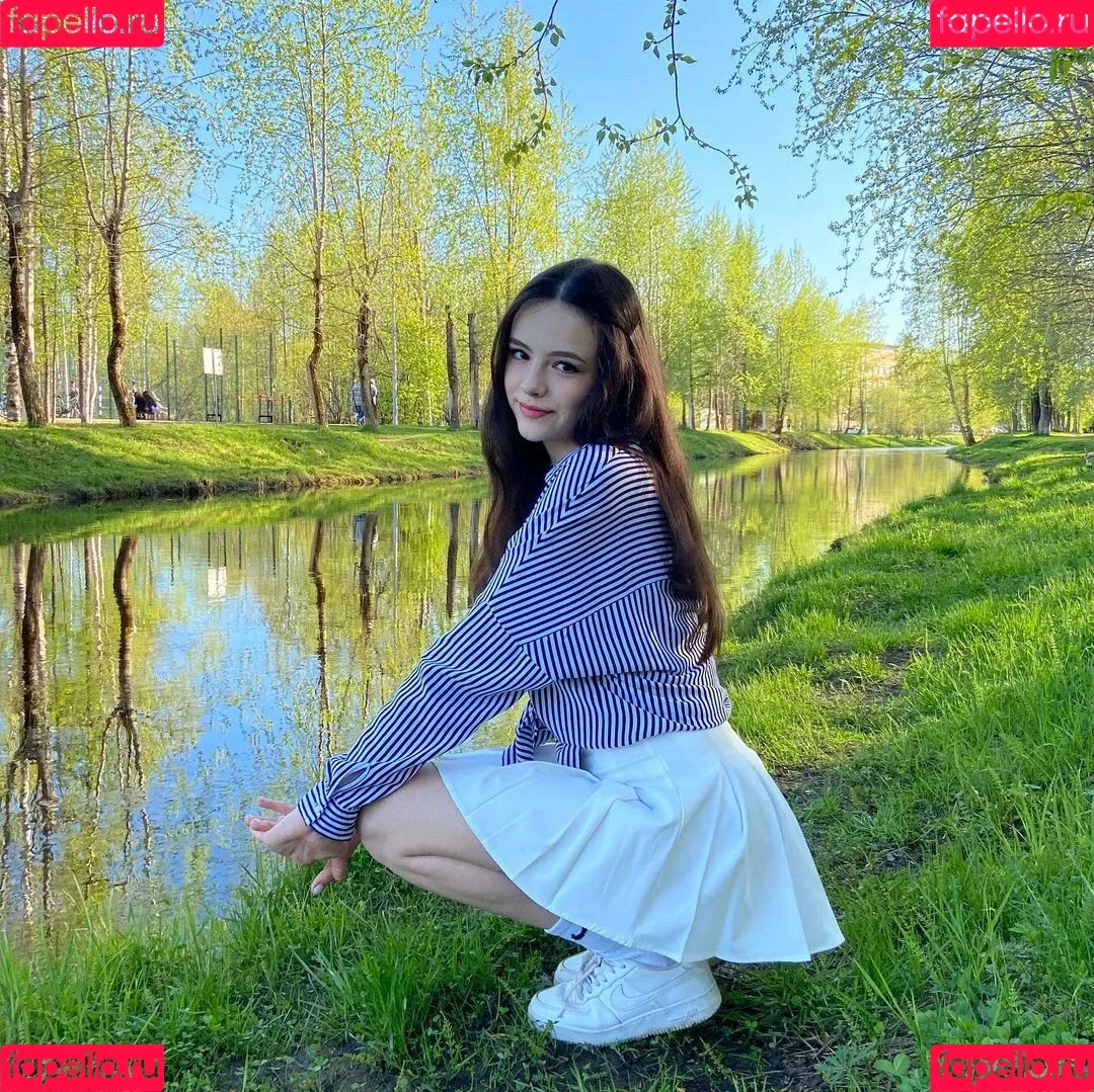 Tanya ASMR Onlyfans Photo Gallery 