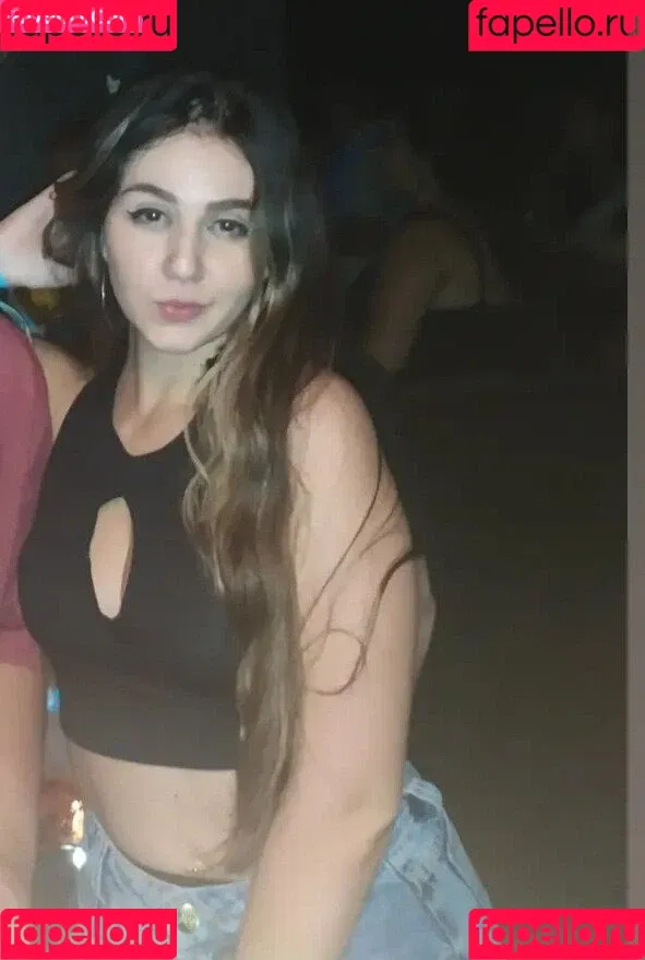 Carolzinha Onlyfans Photo Gallery 