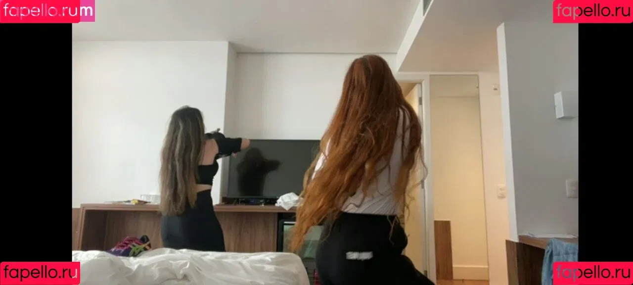 Carolzinha Onlyfans Photo Gallery 