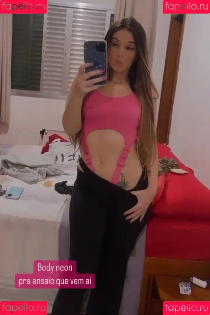 Carolzinha Onlyfans Photo Gallery 