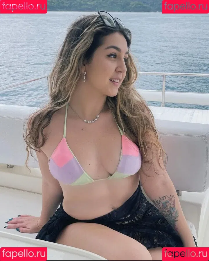 Carolzinha Onlyfans Photo Gallery 