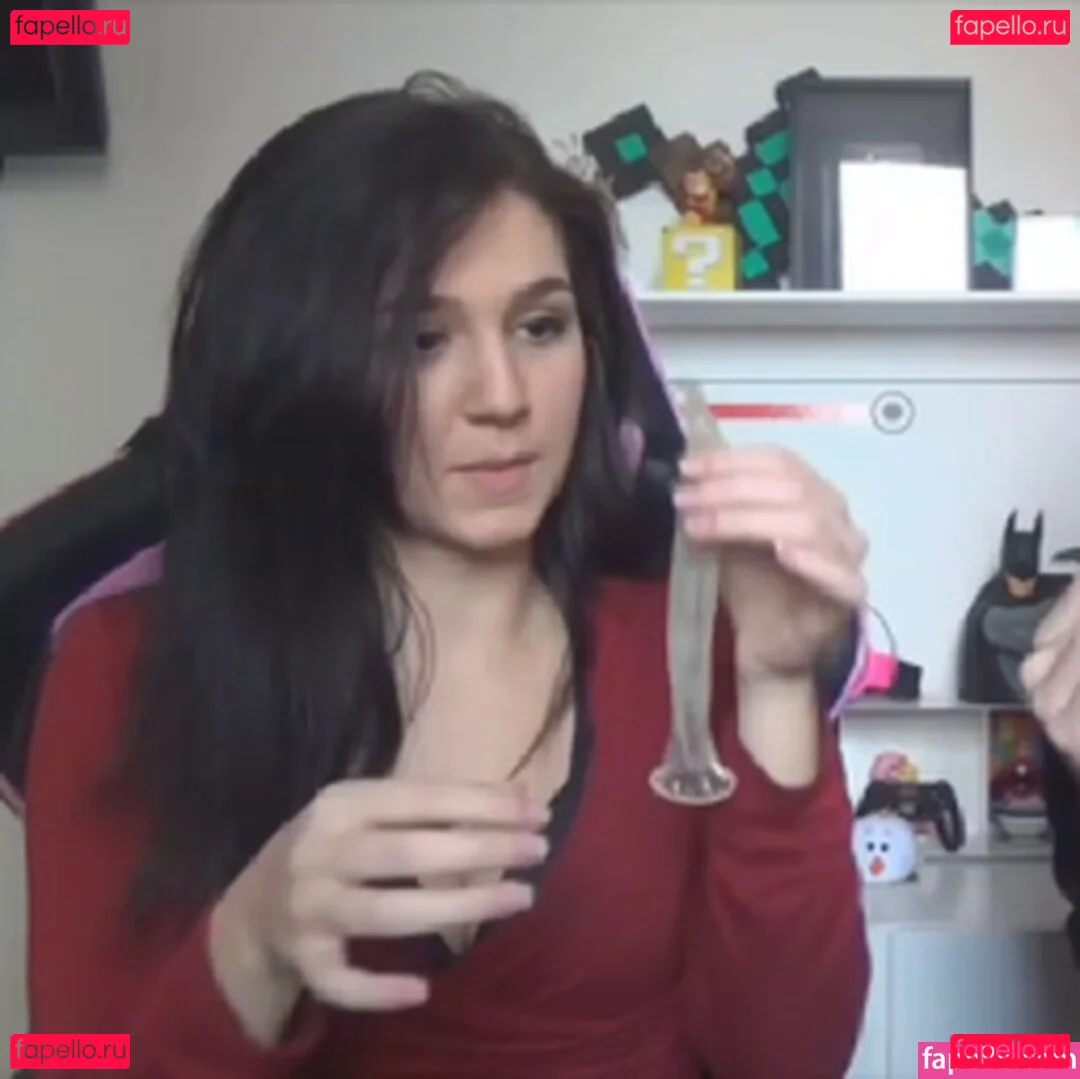 Carolzinha Onlyfans Photo Gallery 