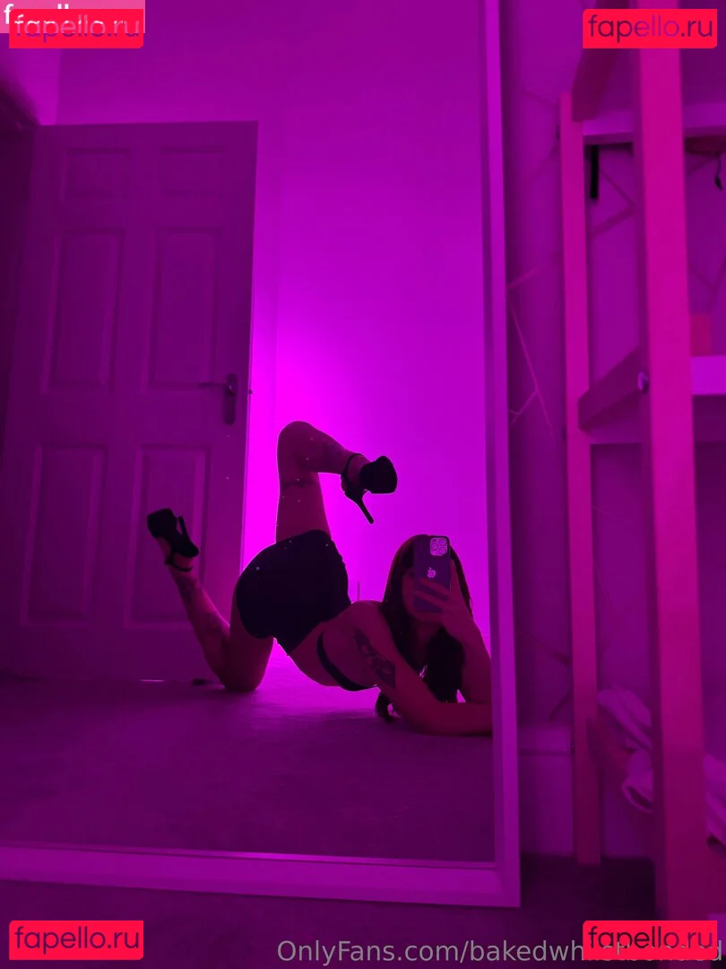 Bakedwhilstbonded Onlyfans Photo Gallery 