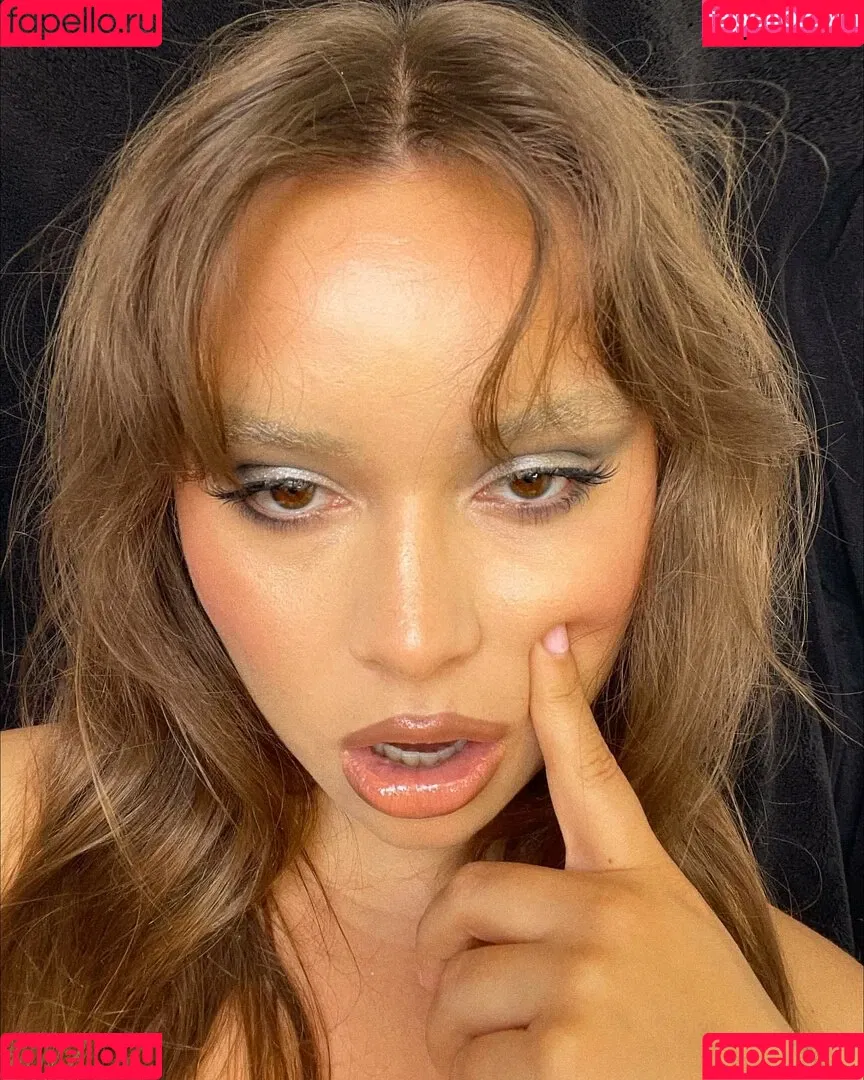 Venezia Cruz Onlyfans Photo Gallery 