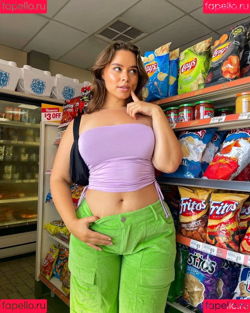 Venezia Cruz Onlyfans Photo Gallery 