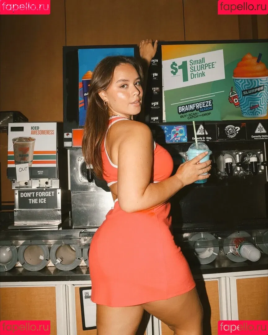 Venezia Cruz Onlyfans Photo Gallery 