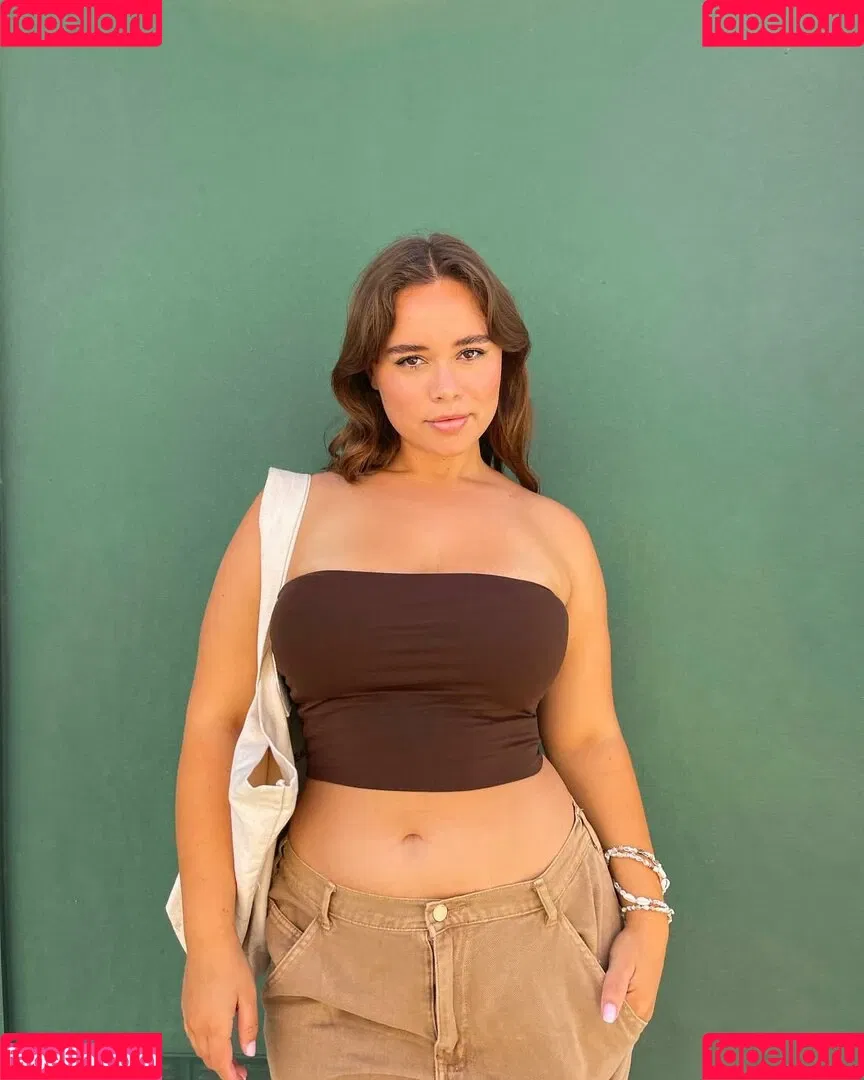 Venezia Cruz Onlyfans Photo Gallery 