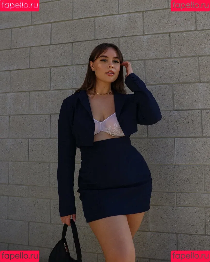 Venezia Cruz Onlyfans Photo Gallery 