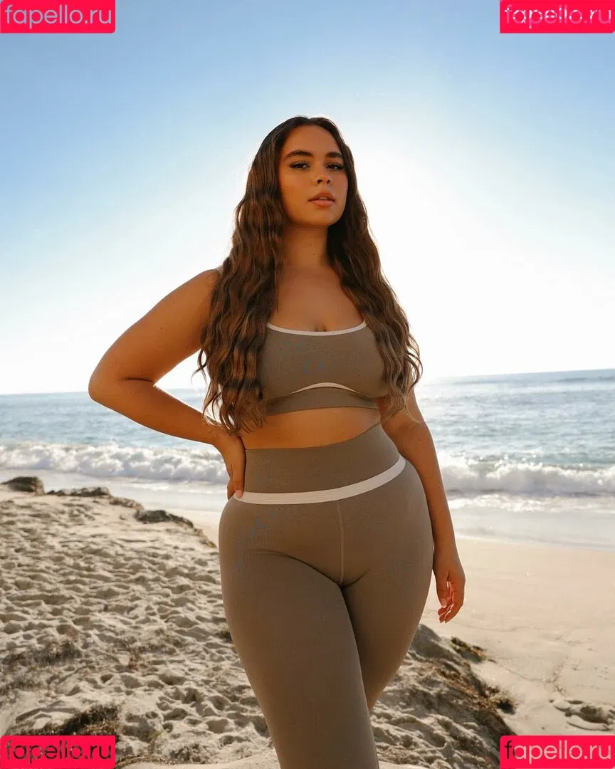 Venezia Cruz Onlyfans Photo Gallery 