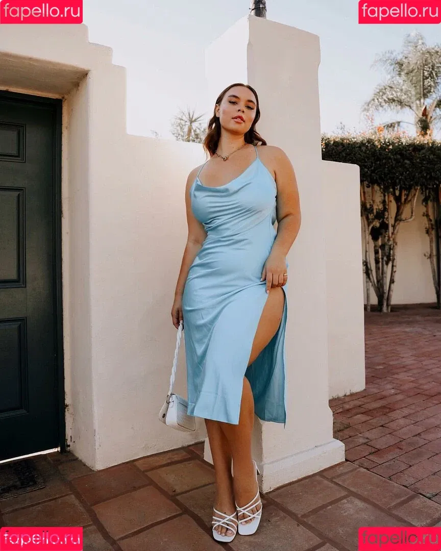 Venezia Cruz Onlyfans Photo Gallery 