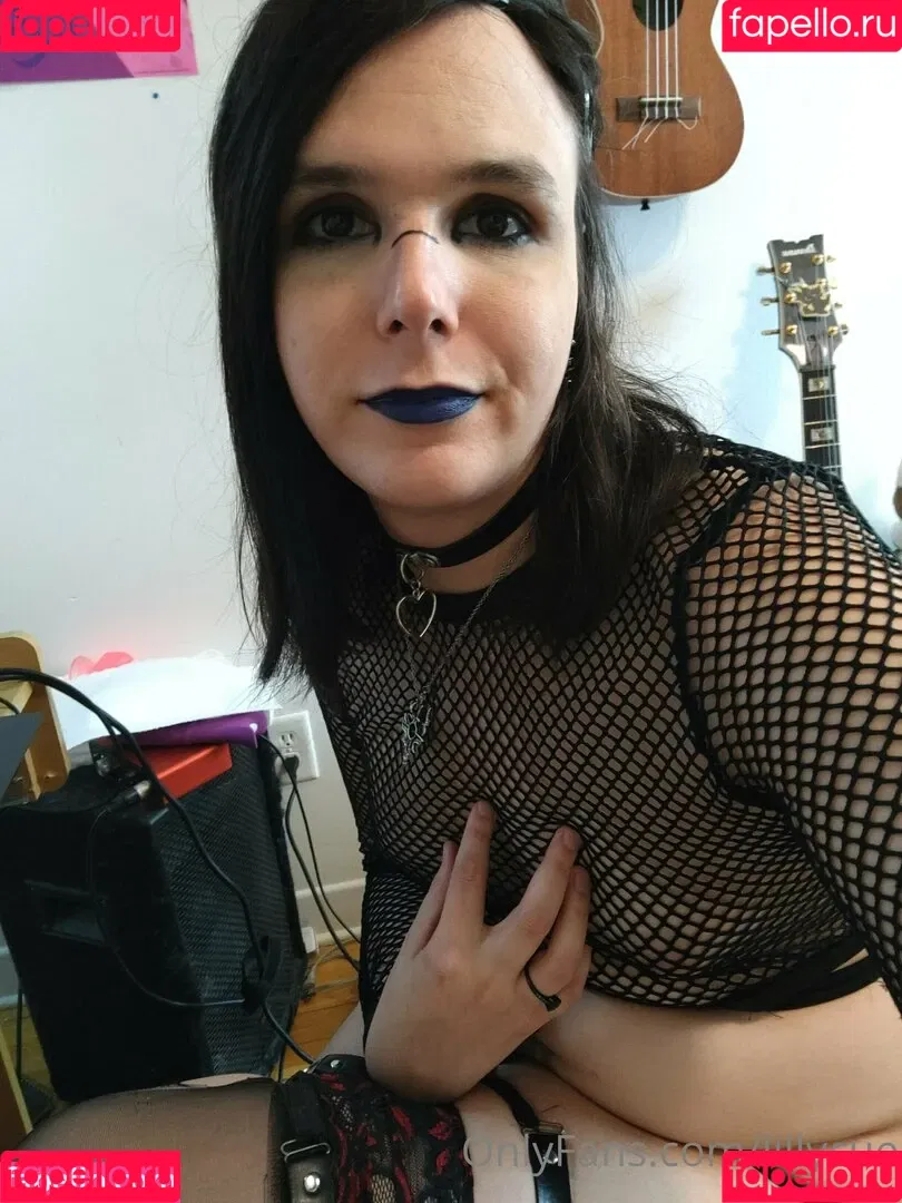 lillycue Onlyfans Photo Gallery 