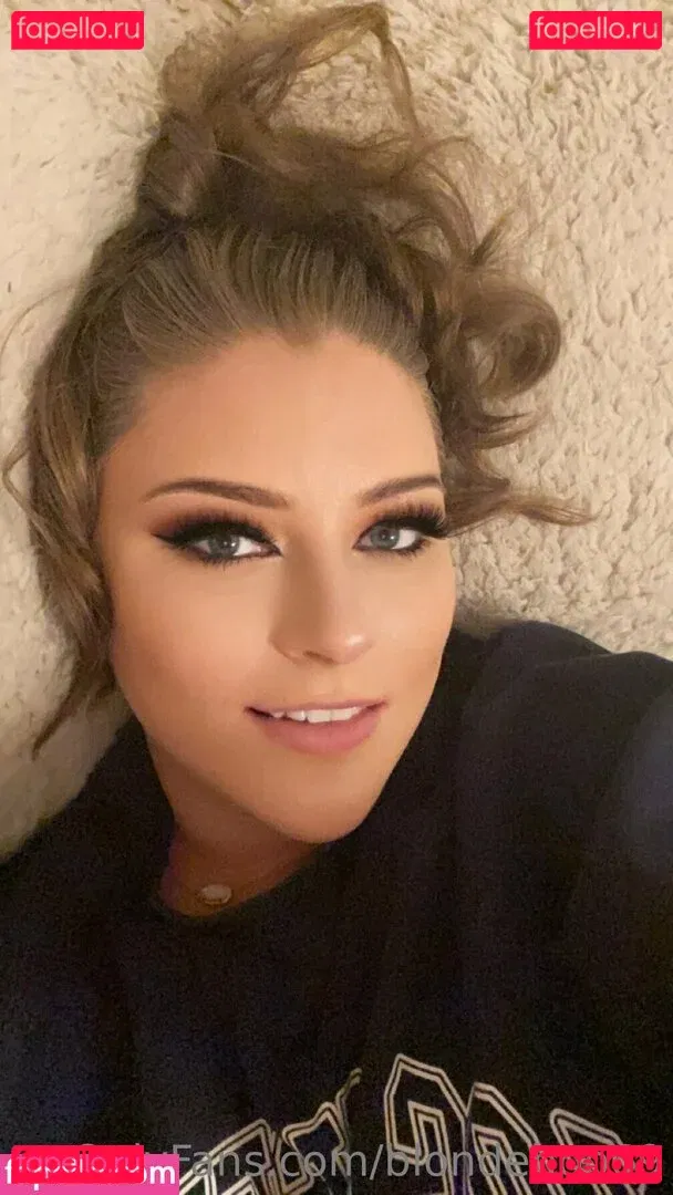 blondeboo69 Onlyfans Photo Gallery 