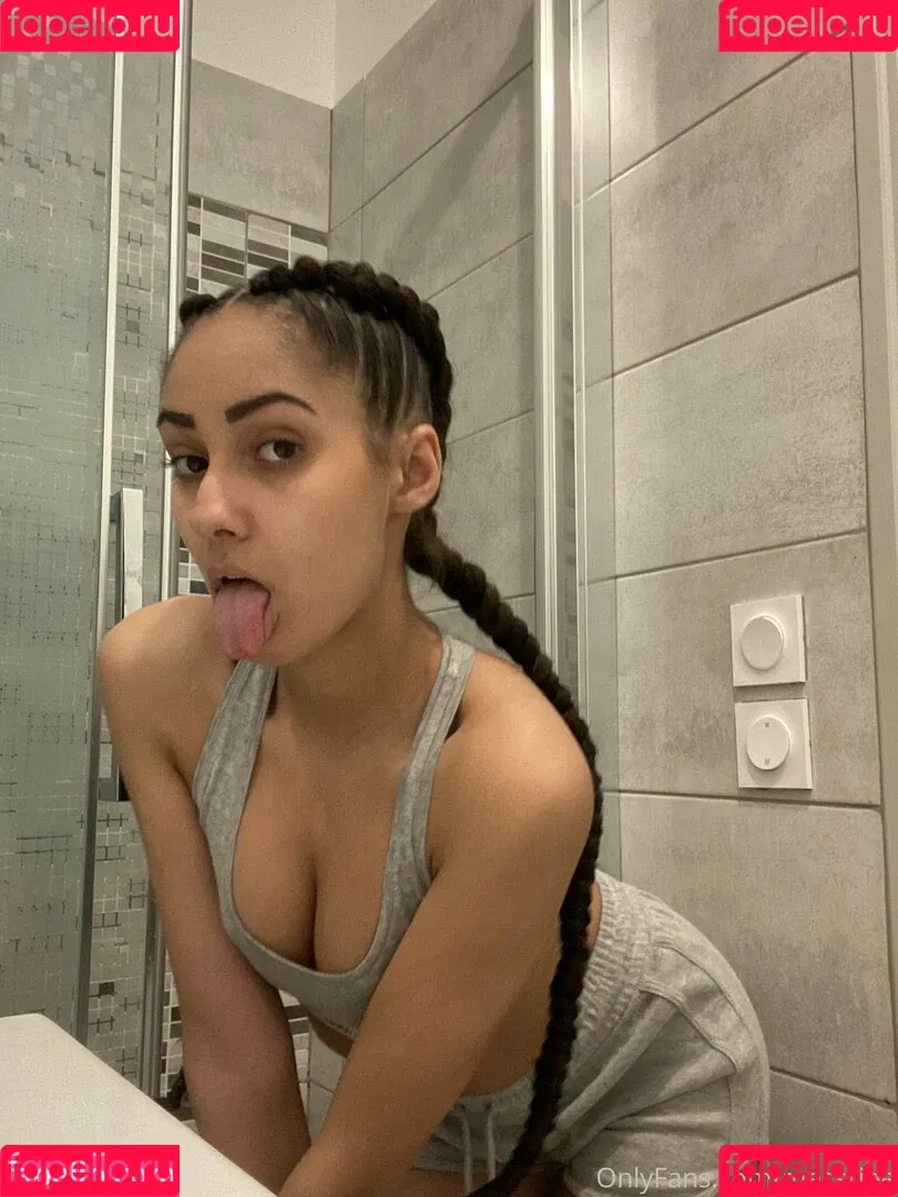 Messrineee Onlyfans Photo Gallery 
