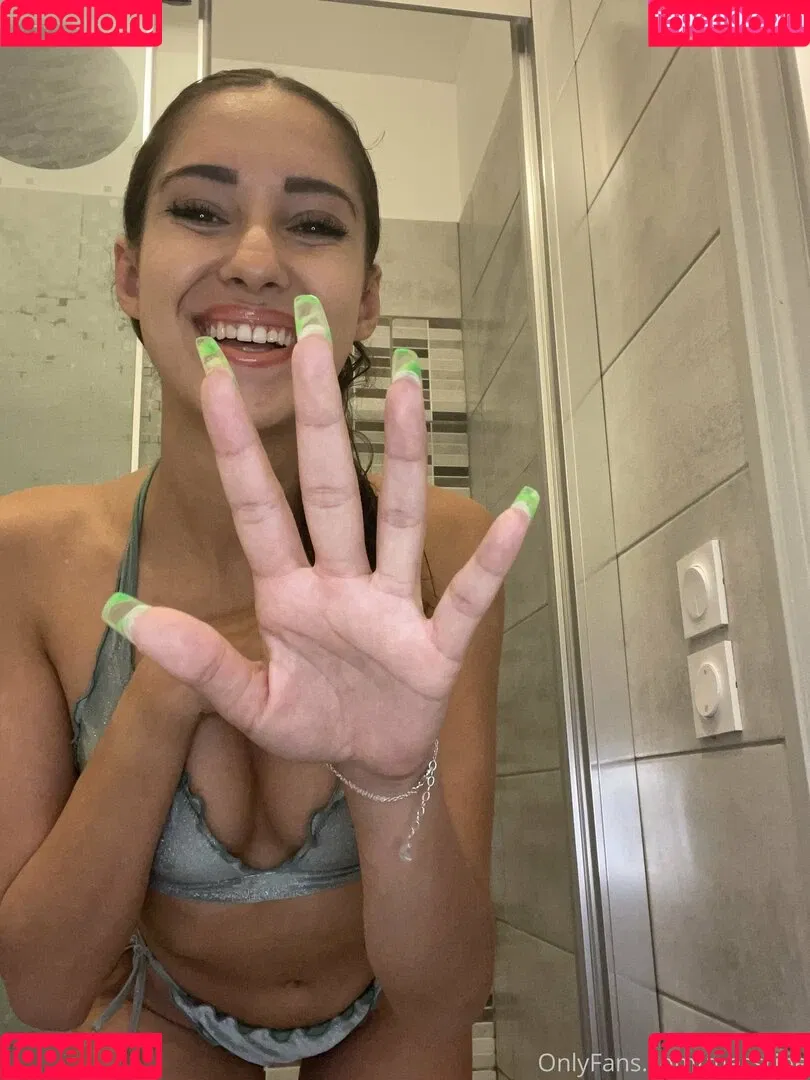 Messrineee Onlyfans Photo Gallery 