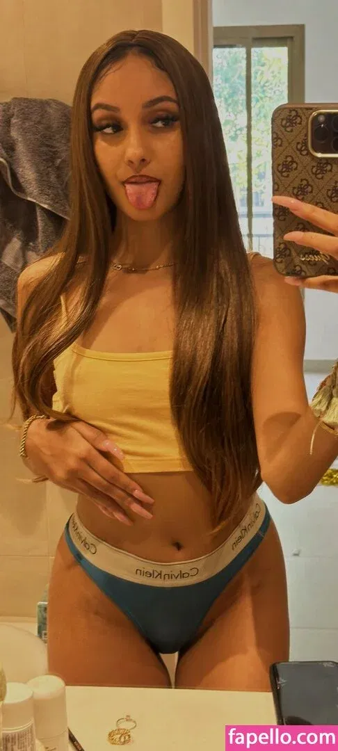 Messrineee Onlyfans Photo Gallery 