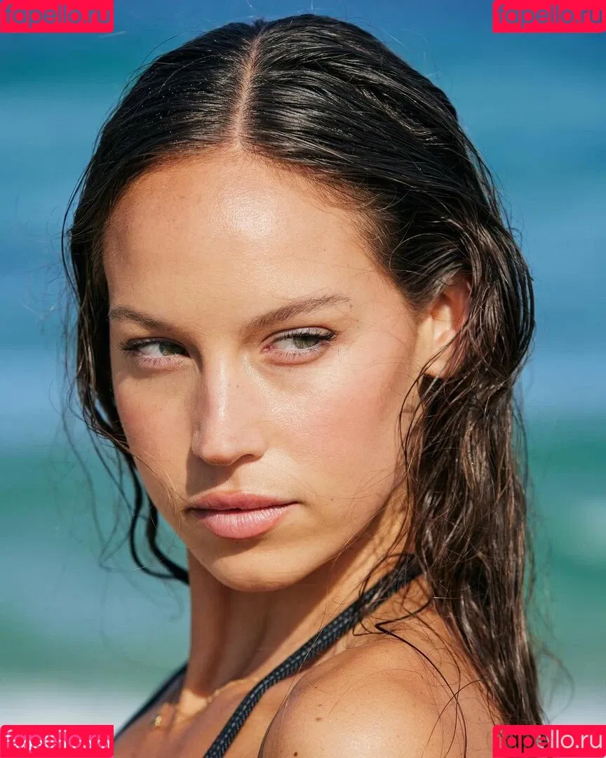 Olivia Mathers Onlyfans Photo Gallery 