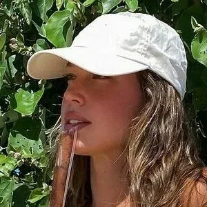 Olivia Mathers Onlyfans Photo Gallery 