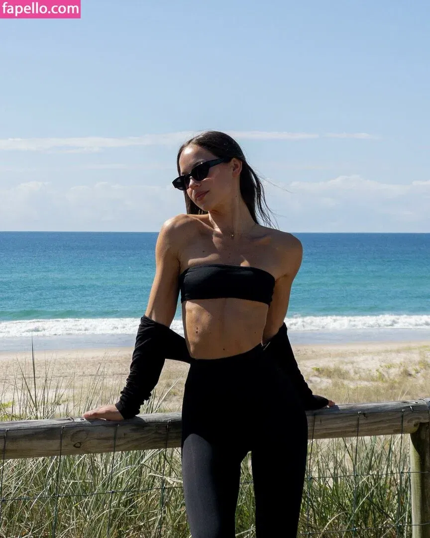 Olivia Mathers Onlyfans Photo Gallery 