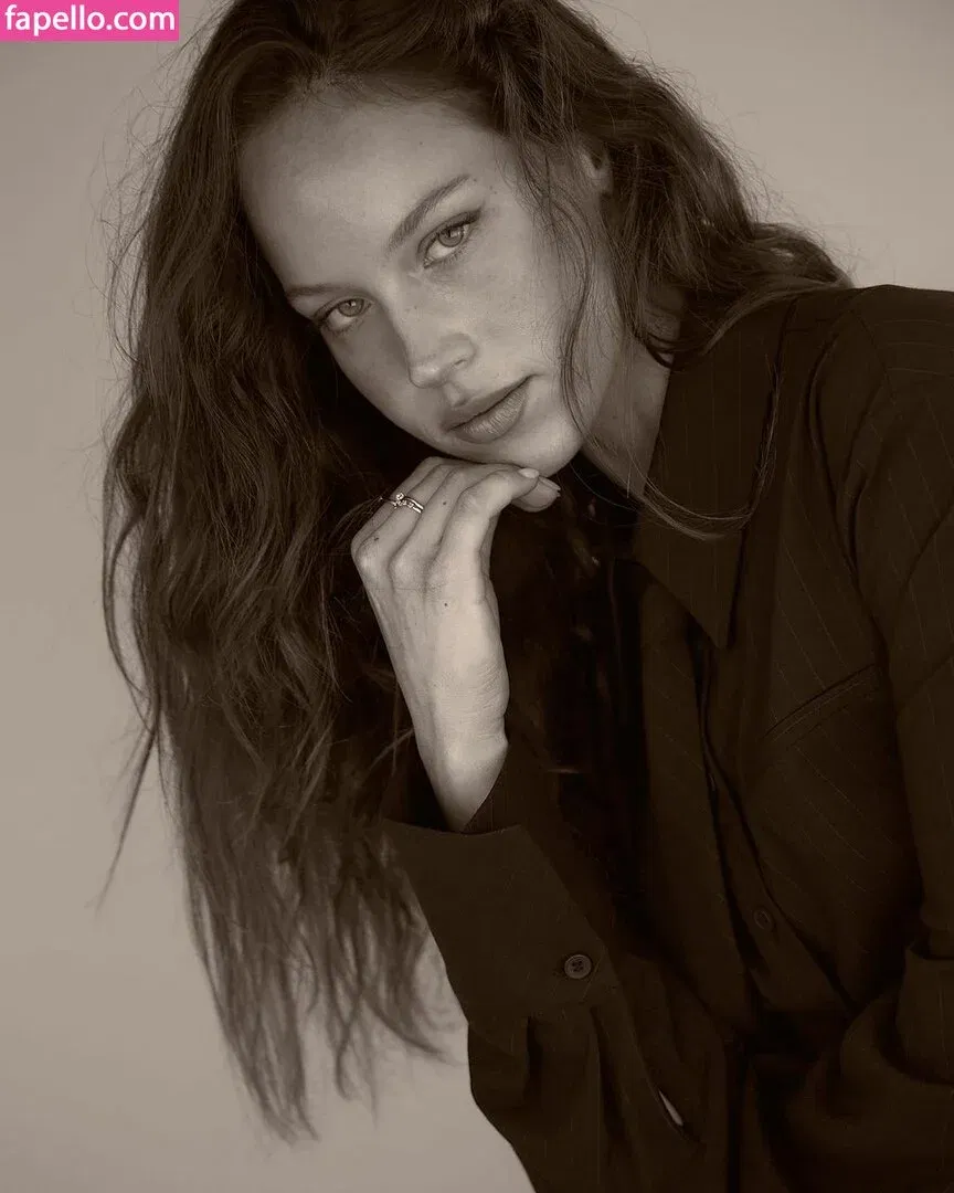 Olivia Mathers Onlyfans Photo Gallery 