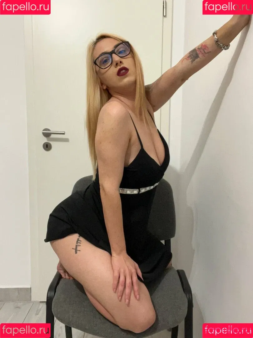 goddess-blaze Onlyfans Photo Gallery 