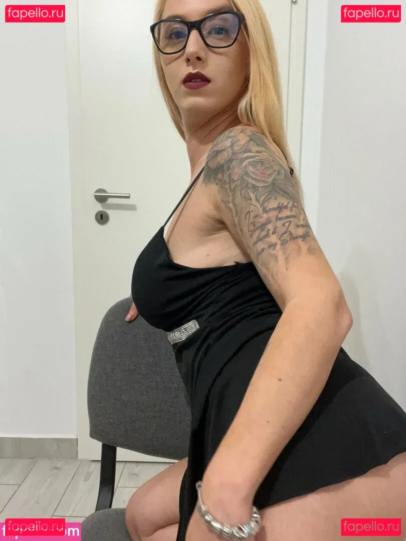goddess-blaze Onlyfans Photo Gallery 