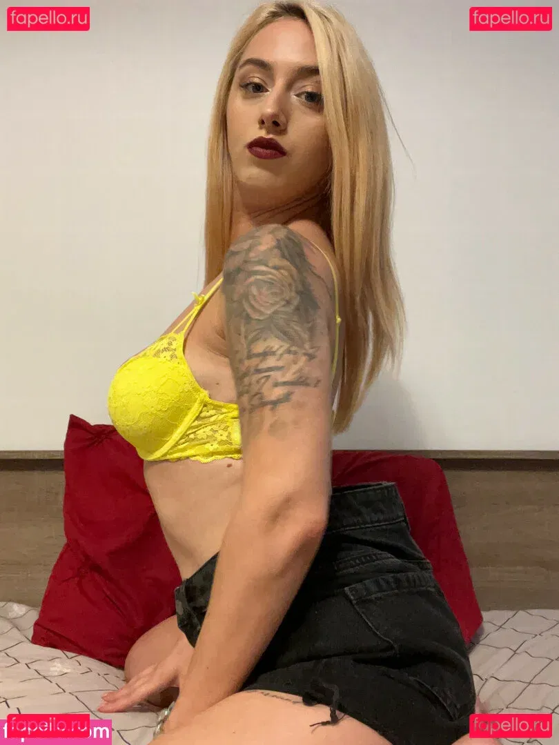 goddess-blaze Onlyfans Photo Gallery 