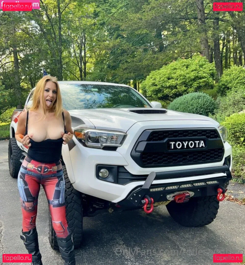 tittiesandtaco Onlyfans Photo Gallery 