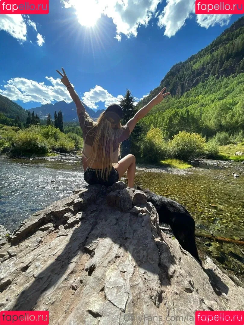 laurenann77 Onlyfans Photo Gallery 