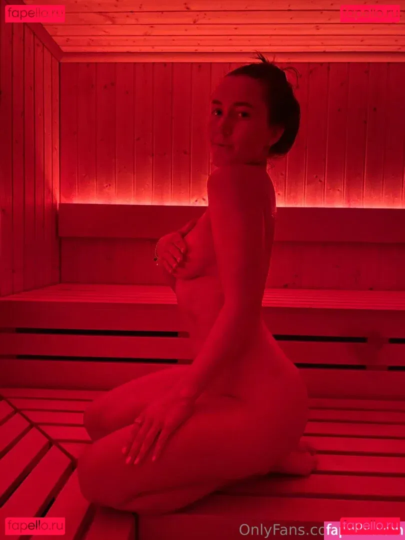 yoolyyo Onlyfans Photo Gallery 