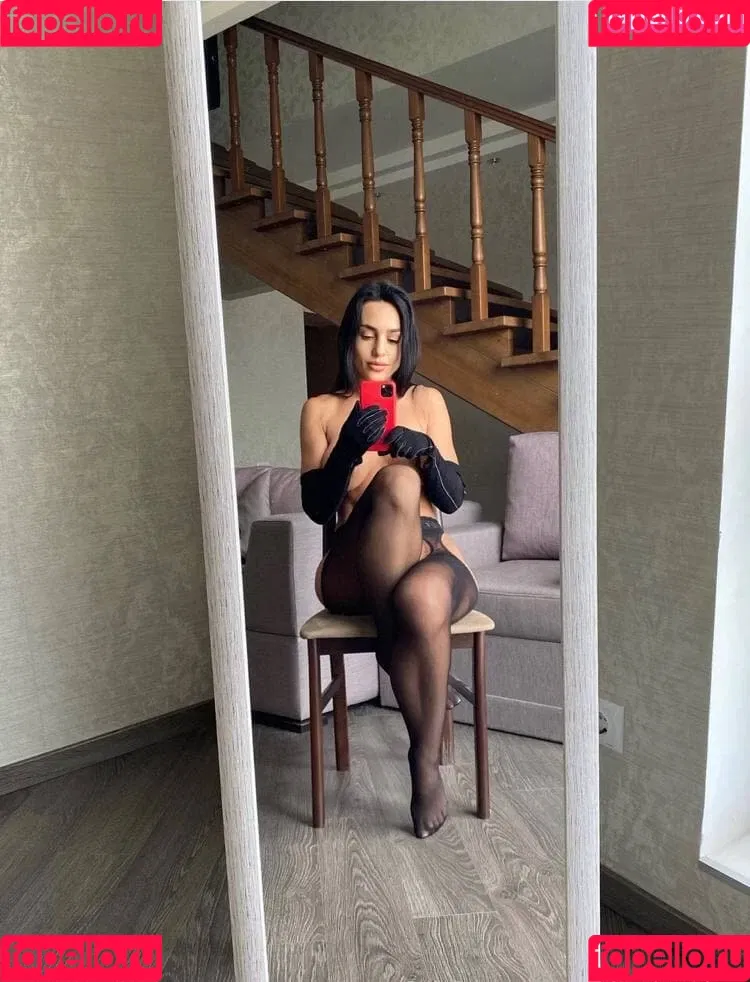Helenka_Demidova Onlyfans Photo Gallery 