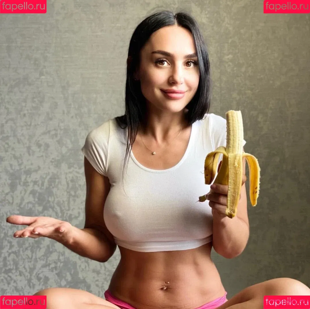 Helenka_Demidova Onlyfans Photo Gallery 