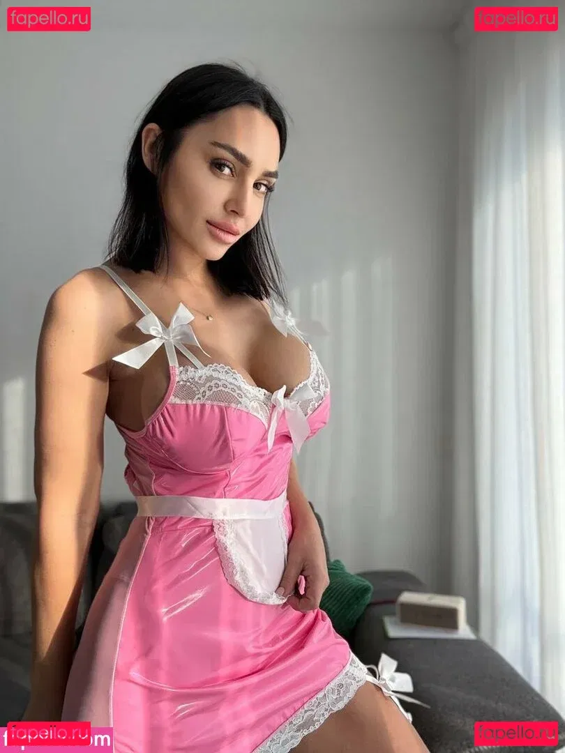 Helenka_Demidova Onlyfans Photo Gallery 