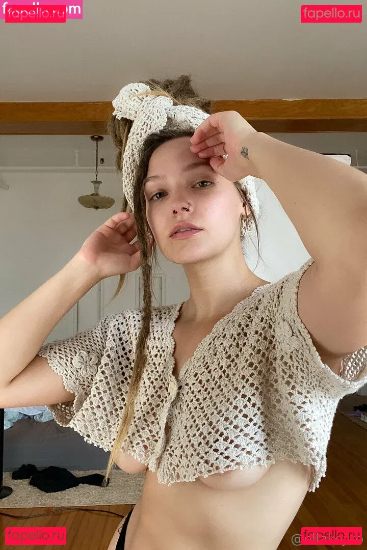 ellakojiro Onlyfans Photo Gallery 