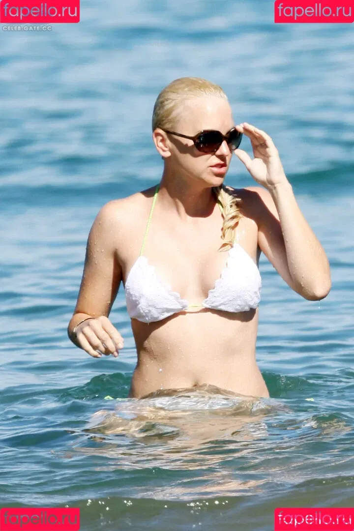 Anna Faris Onlyfans Photo Gallery 