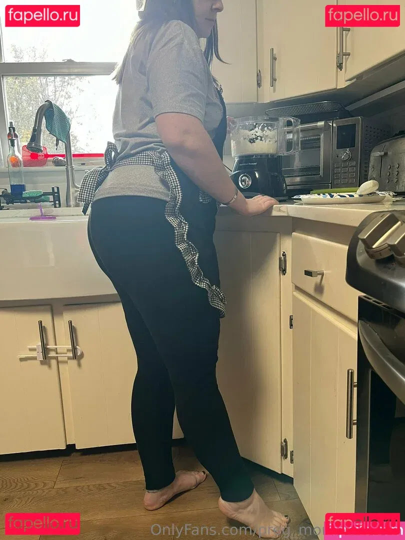 preg_mom_of_twins Onlyfans Photo Gallery 