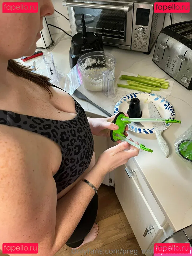 preg_mom_of_twins Onlyfans Photo Gallery 