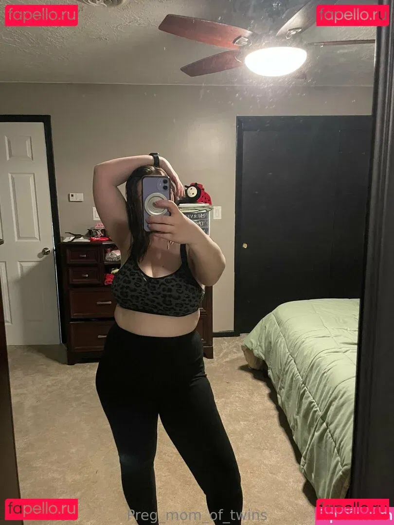 preg_mom_of_twins Onlyfans Photo Gallery 