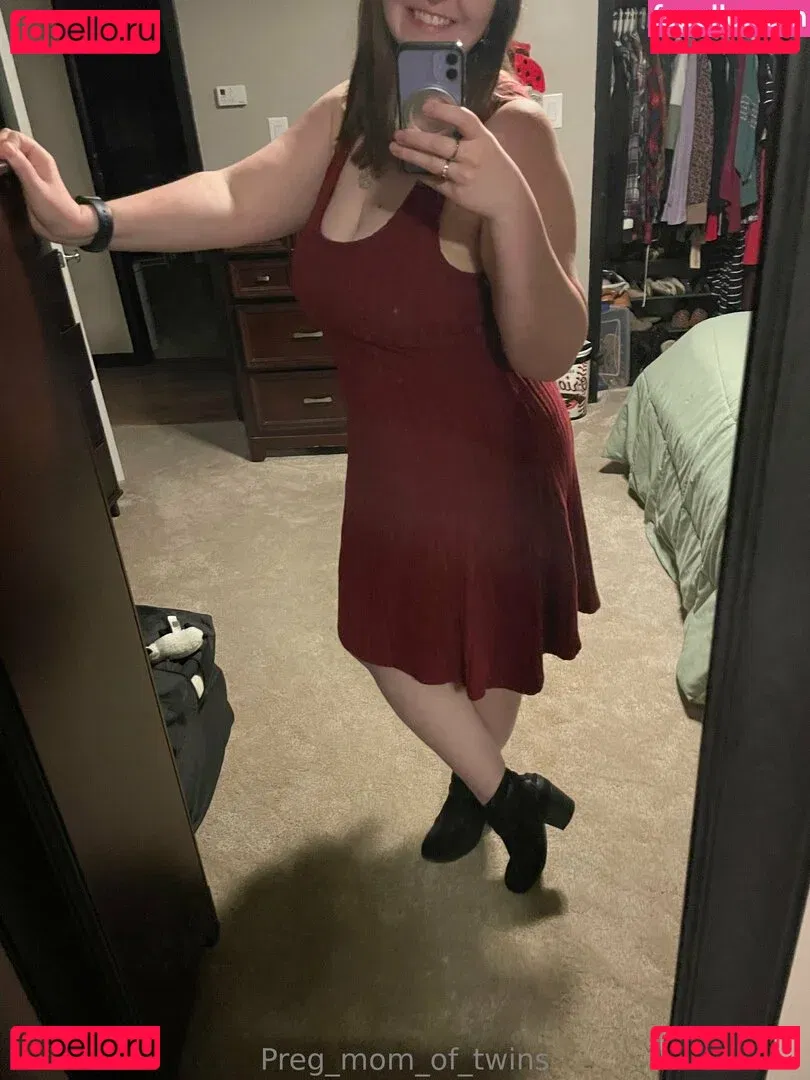 preg_mom_of_twins Onlyfans Photo Gallery 